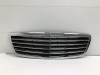 Решетка радиатора на Mercedes-Benz S-Class W220 — фото 1