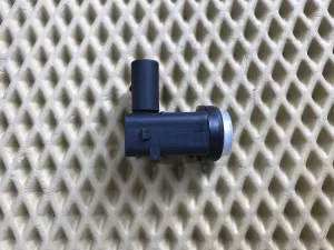 Датчик парковки Porsche Cayenne 2003-2010 Porsche Cayman (987) 2005-2012 Seat Altea 2004-2015 Seat Leon (1P1) 2005-2013 Seat Toledo III 2004-2009 Skoda Fabia 1999-2007 Skoda Octavia 1997-2000 Skoda Octavia (A4 1U-) 2000-2011 VW Golf IV/Bora 1997-2005 VW Golf IV/Bora 1997-2005 VW Golf Plus 2005-2014 VW Golf V 2003-2009 VW Jetta 2005-2011 VW Phaeton 2002-2016 VW Touareg 2002-2010 VW Touran 2003-2010 (1U0919275) — фото 2