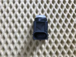 Датчик парковки Porsche Cayenne 2003-2010 Porsche Cayman (987) 2005-2012 Seat Altea 2004-2015 Seat Leon (1P1) 2005-2013 Seat Toledo III 2004-2009 Skoda Fabia 1999-2007 Skoda Octavia 1997-2000 Skoda Octavia (A4 1U-) 2000-2011 VW Golf IV/Bora 1997-2005 VW Golf IV/Bora 1997-2005 VW Golf Plus 2005-2014 VW Golf V 2003-2009 VW Jetta 2005-2011 VW Phaeton 2002-2016 VW Touareg 2002-2010 VW Touran 2003-2010 (1U0919275) — фото 3