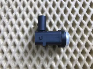 Датчик парковки Porsche Cayenne 2003-2010 Porsche Cayman (987) 2005-2012 Seat Altea 2004-2015 Seat Leon (1P1) 2005-2013 Seat Toledo III 2004-2009 Skoda Fabia 1999-2007 Skoda Octavia 1997-2000 Skoda Octavia (A4 1U-) 2000-2011 VW Golf IV/Bora 1997-2005 VW Golf IV/Bora 1997-2005 VW Golf Plus 2005-2014 VW Golf V 2003-2009 VW Jetta 2005-2011 VW Phaeton 2002-2016 VW Touareg 2002-2010 VW Touran 2003-2010 (1U0919275) — фото 2