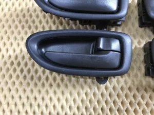 Ручка внутренняя двери Nissan Almera (G15) 2013-2018 (806704AA0A 806714AA0A) — фото 4