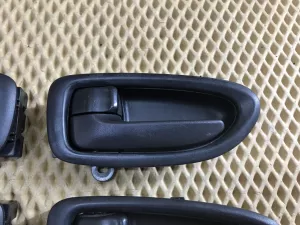 Ручка внутренняя двери Nissan Almera (G15) 2013-2018 (806704AA0A 806714AA0A) — фото 2