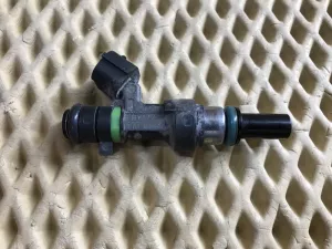 Форсунка инжекторная электрическая Nissan Cube (Z12) 2008-2020 Nissan Micra (K12E) 2002-2010 Nissan Note (E11) 2006-2013 Nissan NV200 (M20) 2009> Nissan Qashqai+2 (JJ10) 2008-2014 Nissan Qashqai (J10) 2006-2014 Nissan Tiida (C11) 2007-2014 (16600ED000) — фото 4
