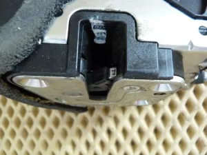 Замок двери передней левой Nissan Almera (G15) 2013-2018 (2 КОНТАКТА 805014AA0C) — фото 6