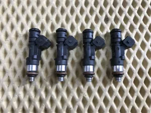 Форсунка инжекторная электрическая Ford C-MAX 2010-2019 Ford EcoSport 2012-2023 Ford Fiesta 2008-2019 Ford Focus III 2011-2019 Ford Mondeo IV 2007-2015 (КОМПЛЕКТ 8A6G9F593AA) — фото 1
