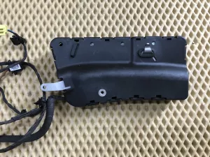 Подушка безопасности боковая (в сиденье) VW Touareg 2002-2010 (ПРАВАЯ 7L0880240K) — фото 3