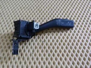 Переключатель стеклоочистителей VW Jetta 2006-2011 — фото 1