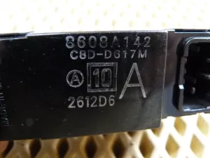 Кнопка стеклоподъемника Mitsubishi Pajero/Montero IV (V8, V9) 2007-2021 (ПЕРЕДНЯЯ ПРАВАЯ 8608A142) — фото 4