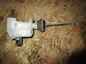 Активатор замка крышки бензобака Skoda Octavia (A5 1Z-) 2004-2013,Leon (1P1) 2005-2013 (1Z0810773) — фото 3