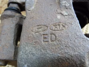 Суппорт тормозной передний левый Kia Ceed 2007-2012 (581101H000) — фото 9