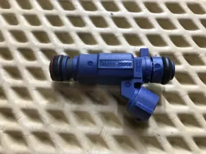 Форсунка инжекторная электрическая Hyundai Coupe (GK) 2002-2009 Hyundai Elantra 2000-2010 Hyundai Elantra 2006-2011 Hyundai Elantra 2011-2016 Hyundai Elantra 2016-2020 Hyundai i20 2008-2014 Hyundai i30 2007-2012 Hyundai i30 2012-2017 Hyundai ix20 2010-2019 Hyundai Solaris 2010-2017 Kia Carens 2006-2012 Kia Ceed 2007-2012 Kia Ceed 2012-2018 Kia Cerato 2004-2008 Kia Cerato 2009-2013 Kia Cerato 2013-2020 Kia RIO 2011-2017 Kia Soul 2009-2014 Kia Venga 2010-2018 (КОМПЛЕКТ 353102B000) — фото 6