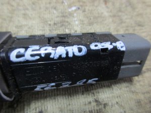 Кнопка обогрева сидений Kia Cerato 2009-2013 (933331M300WK) — фото 4