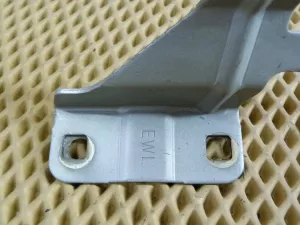 Петля капота Nissan Almera (G15) 2013-2018 (65400EW000 65401EW000) — фото 6