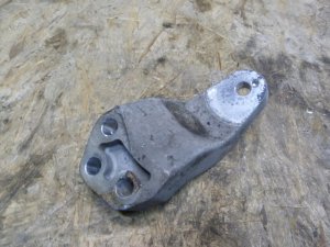 Кронштейн опоры двигателя Hyundai Elantra 2006-2011 (218152H000) — фото 1