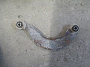 Рычаг задний верхний Mazda 3 (BK) 2002-2009,Focus II 2005-2008,C-MAX 2003-2010,Focus I 1998-2005,Mazda 5 (CR) 2005-2010,S40 2004-2012,V50 2004-2012,C30 2006-2013,Focus II 2008-2011,Mazda 3 (BL) 2009-2013 (СЕРПОВИДНЫЙ 3N615500A) — фото 2