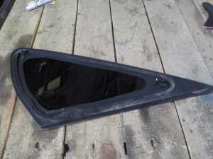 Стекло кузовное глухое левое Ford Focus II 2005-2008,Focus II 2008-2011 (СЕДАН 1362993) — фото 2