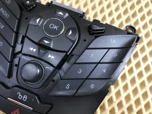 Блок кнопок Ford Focus III 2011-2019 (УПРАВЛЕНИЯ МАГНИТОЛОЙ AM5T18K811AD) — фото 3