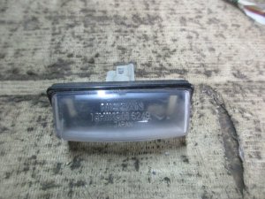 Фонарь подсветки номера Nissan Almera (G15) 2013-2018 — фото 1