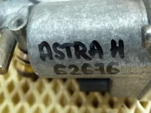 Заслонка дроссельная электрическая Opel Astra H / Family 2004-2015 — фото 6