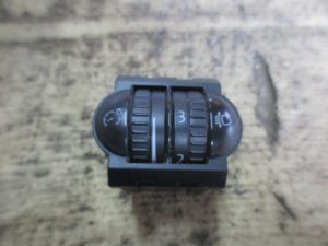 Кнопка корректора фар VW Jetta 2006-2011 — фото 1
