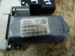 Моторчик стеклоподъемника задний левый VW Jetta 2006-2011 — фото 6