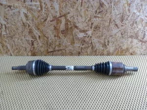 Полуось передняя левая Renault Megane III 2009-2016 (8200847584) — фото 1