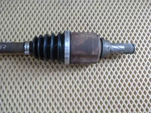 Полуось передняя левая Renault Megane III 2009-2016 (8200847584) — фото 3