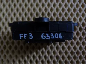 Блок комфорта Ford Focus III 2011-2019 (ПЕРЕДНЕЙ ЛЕВОЙ ДВЕРИ BV6N14B531BF) — фото 5