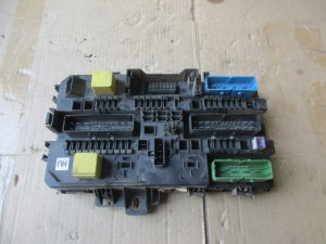 Блок предохранителей Opel Astra H / Family 2004-2015 — фото 1