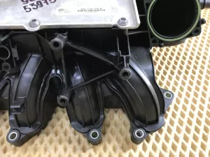 Коллектор впускной Skoda Yeti 2009-2018 (03F129711H 03F145749B) — фото 6