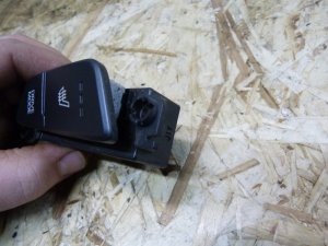 Кнопка обогрева сидений Hyundai i40 2011-2019 — фото 3