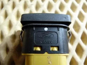 Кнопка стеклоподъемника Ford Focus II 2008-2011 — фото 3