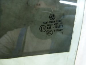 Стекло двери задней правой форточка VW Jetta 2006-2011 — фото 3