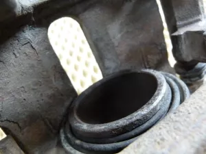 Суппорт тормозной передний левый Nissan Almera (G15) 2013-2018 (4101100Q0F) — фото 12