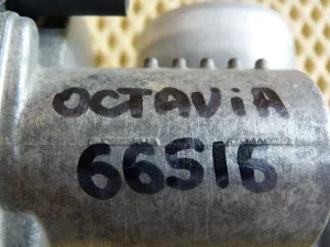 Заслонка дроссельная электрическая Skoda Octavia (A5 1Z-) 2004-2013 (03C133062C) — фото 7