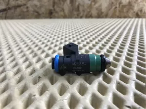Форсунка инжекторная электрическая Nissan Almera (G15) 2013-2018 Renault Clio II/Symbol 1998-2008 Renault Kangoo 2003-2008 Renault Laguna 1998-2001 Renault Laguna II 2001-2008 Renault Megane I 1999-2004 Renault Megane II 2003-2009 Renault Scenic 1999-2003 Renault Scenic II 2003-2009 Renault Clio II/Symbol 1998-2008 VAZ Lada Largus 2012> (8200132254) — фото 4