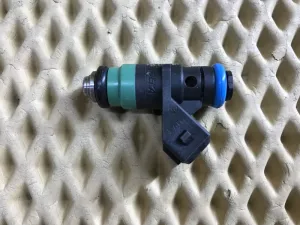 Форсунка инжекторная электрическая Nissan Almera (G15) 2013-2018 Renault Clio II/Symbol 1998-2008 Renault Kangoo 2003-2008 Renault Laguna 1998-2001 Renault Laguna II 2001-2008 Renault Megane I 1999-2004 Renault Megane II 2003-2009 Renault Scenic 1999-2003 Renault Scenic II 2003-2009 Renault Clio II/Symbol 1998-2008 VAZ Lada Largus 2012> (8200132254) — фото 1