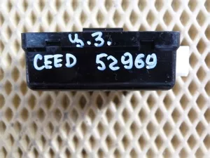 Блок управления центральным замком Kia Ceed 2007-2012 (958501H000) — фото 4