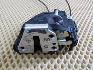 Замок двери задней правой Toyota Corolla E15 2006-2013,RAV 4 2006-2013,Auris (E15) 2006-2012,RAV 4 2013> (6905042021) — фото 4