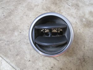 Дефлектор воздушный Mazda Mazda 3 (BK) 2002-2009 (BN8V66128) — фото 2