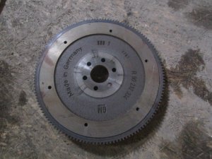 Маховик Opel Corsa D 2006-2015 Corsa C 2000-2006,Ascona C 1982-1988,Astra F 1991-1998,Astra G 1998-2005,Corsa A 1982-1993,Kadett E 1984-1994,Tigra 1994-2000,Vectra A 1988-1995,Vectra B 1995-1999,Corsa B 1993-2000,Agila A 2000-2008 (R90232334) — фото 2