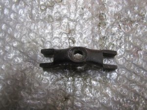 Кронштейн форсунки Fiat,Alfa Romeo Doblo 2005-2015,145 1994-2001,146 1994-2001,156 1997-2005,Bravo 1995-2001,Marea 1996-2002,166 1998-2007,Punto II (188) 1999-2010,Doblo 2001-2005,Stilo 2002-2007,147 2001-2010,Multipla 1999-2010 — фото 1