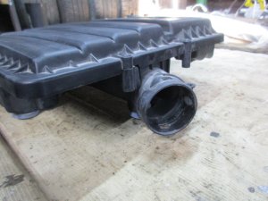 Корпус воздушного фильтра VW Polo (Sed RUS) 2011-2020 (04E129607) — фото 2