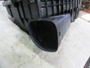 Корпус воздушного фильтра VW Polo (Sed RUS) 2011-2020 (1K0129607AG) — фото 3