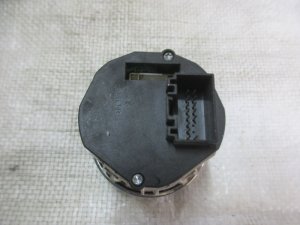 Кнопка переключения режимов подвески VW Touareg 2002-2010 — фото 3