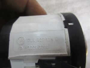 Кнопка переключения режимов подвески VW Touareg 2002-2010 — фото 5