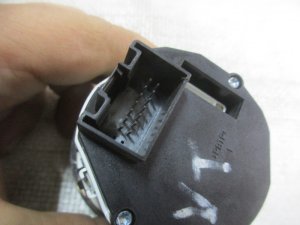 Кнопка переключения режимов подвески VW Touareg 2002-2010 — фото 4
