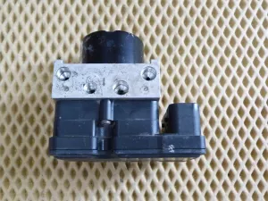 Блок ABS Opel Astra H / Family 2004-2015 — фото 1