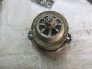 Опора двигателя VW Touareg 2002-2010 (3,0TDI 7L8199131A) — фото 1