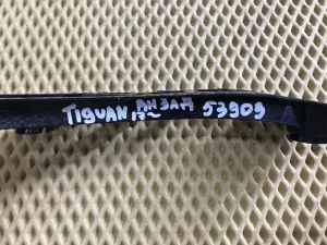 Направляющая заднего бампера правая VW TIGUAN 2017> (5NR807394) — фото 13